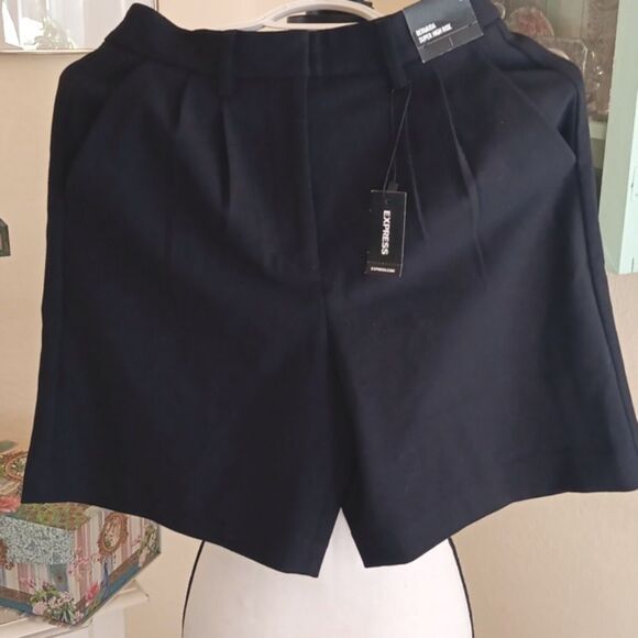 NWT Express City Bermuda Shorts. Super High Rise. City Shorts. Business Casual - Picture 2 of 10
